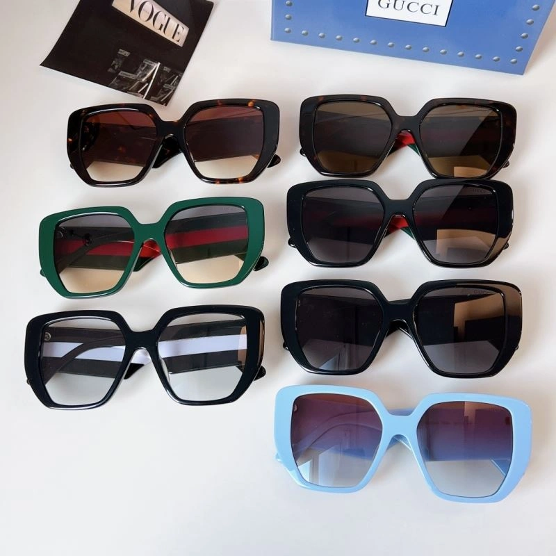 Compact Gucci Sunglasses 280072