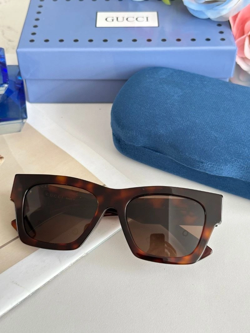 Gucci Sunglasses WeatherProof 280045
