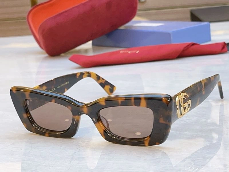 Breathable Gucci Sunglasses 280054