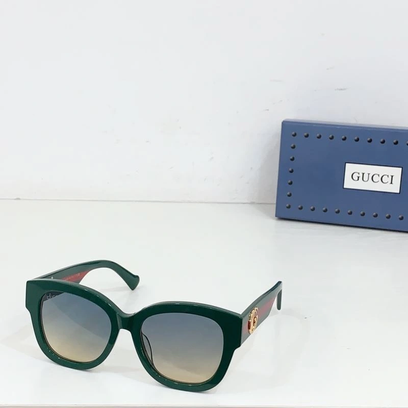Gucci Sunglasses Colorful 280071