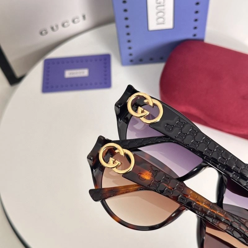 Gucci Sunglasses Classic 280067