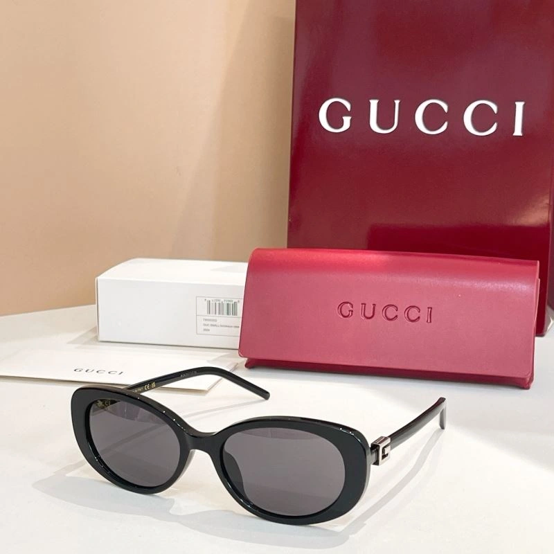 Gucci Sunglasses Vibrant 280040