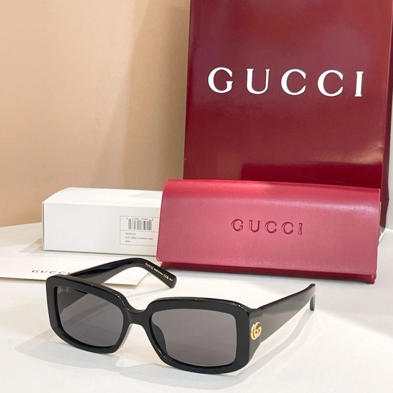 Sustainable Gucci Sunglasses 280064