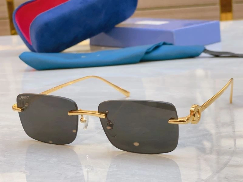 Gucci Sunglasses Lightweight 280041