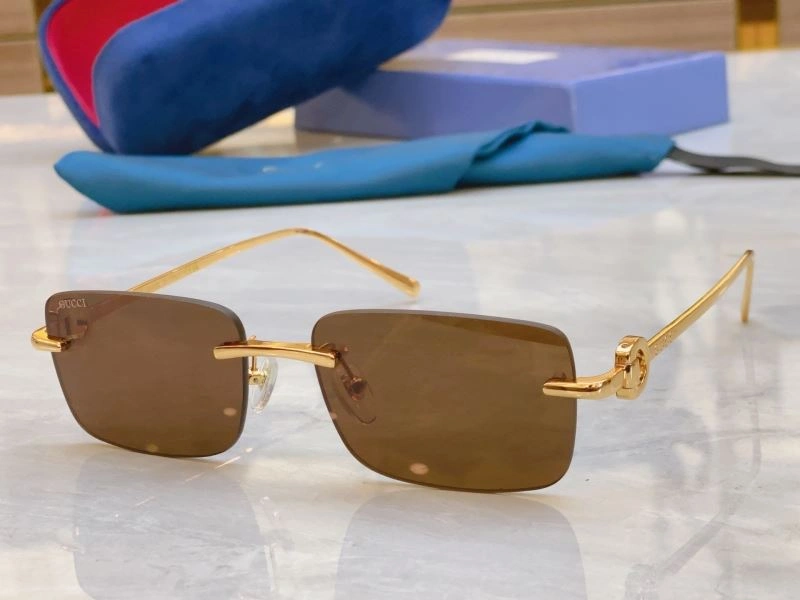 Gucci Sunglasses Lightweight 280041