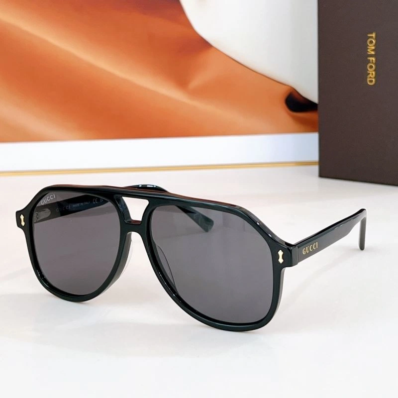 Fashionable Gucci Sunglasses 280038
