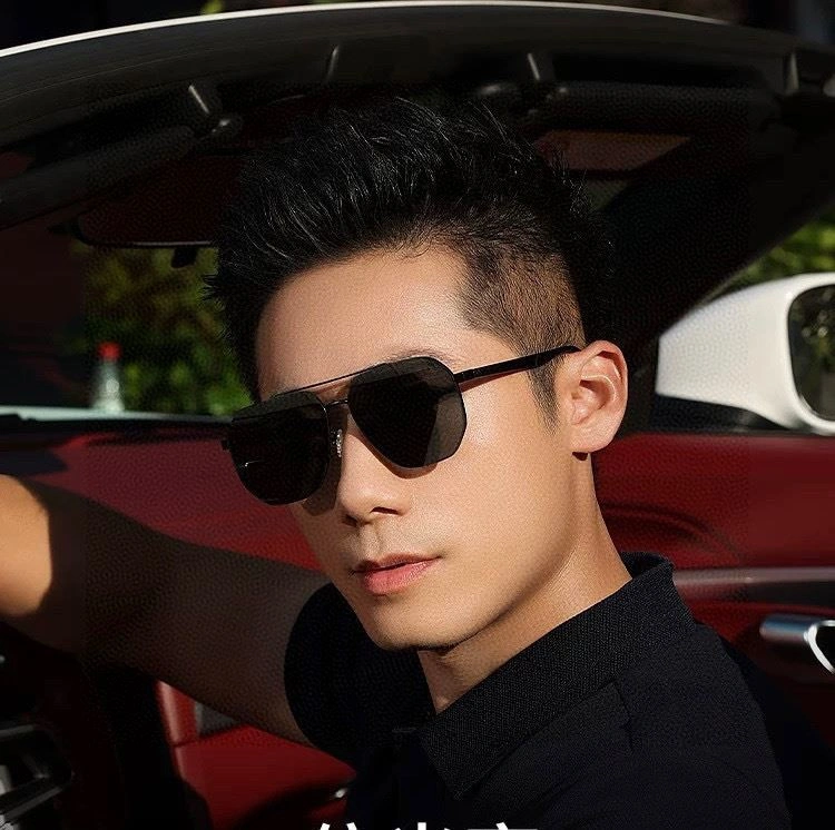 Gucci Sunglasses Practical 280036