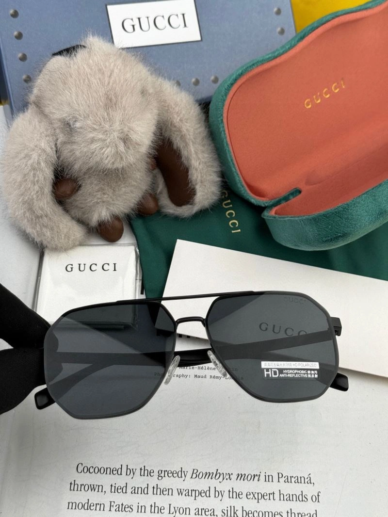 Gucci Sunglasses Practical 280036