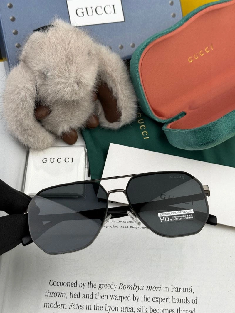 Gucci Sunglasses Practical 280036