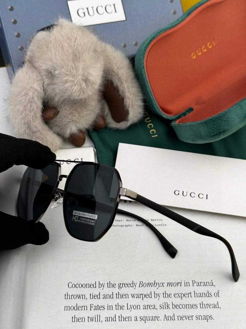 Gucci Sunglasses Practical 280036