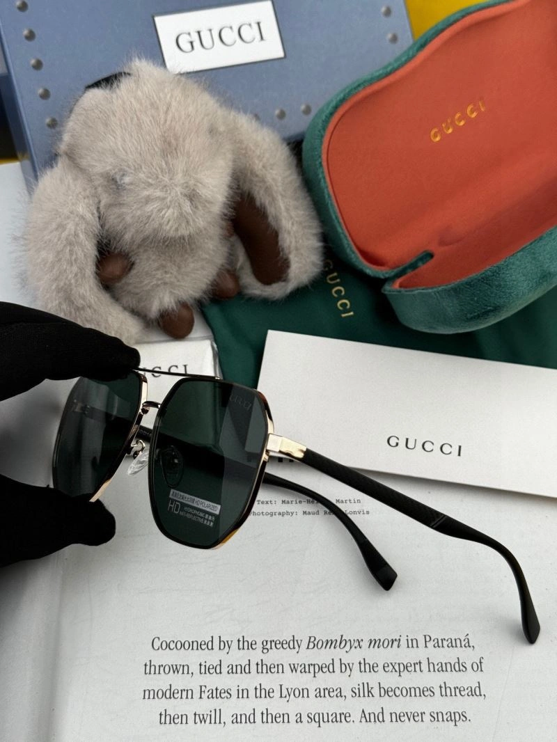 Gucci Sunglasses Practical 280036