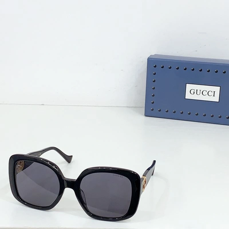 Gucci Sunglasses Unique 280008