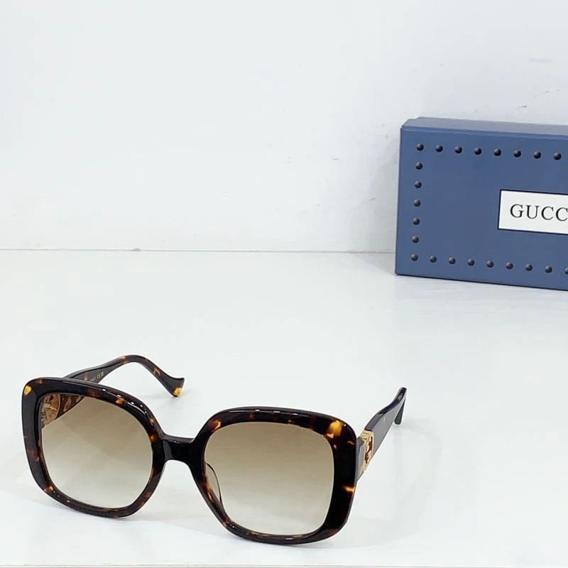 Gucci Sunglasses Unique 280008