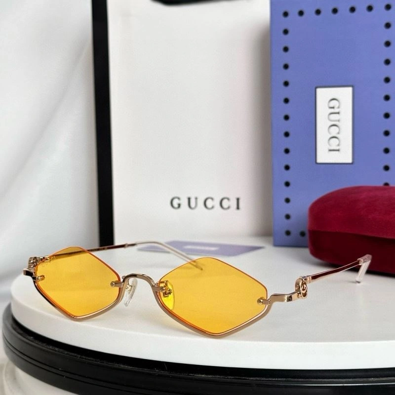 Refined Gucci Sunglasses 280020
