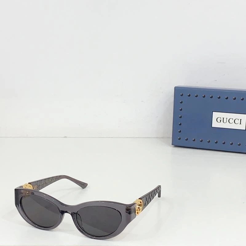 Gucci Sunglasses Lightweight 280022