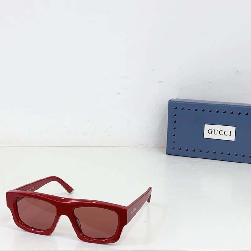 Gucci Sunglasses Youthful 280024