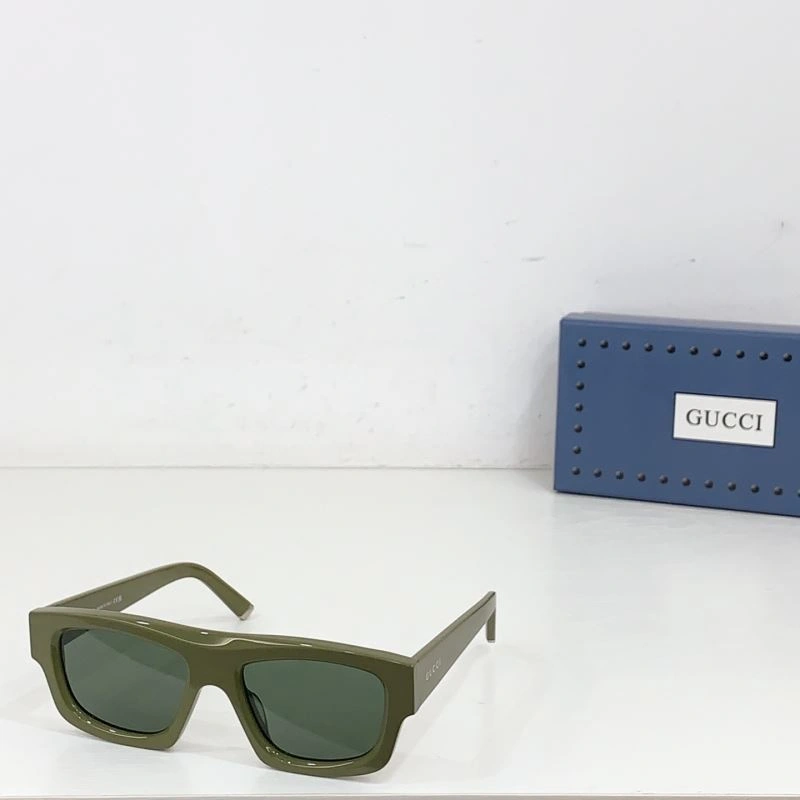 Gucci Sunglasses Youthful 280024