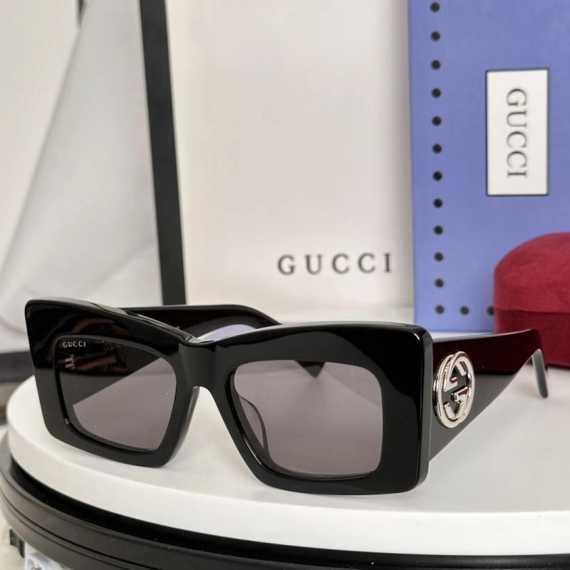 Gucci Sunglasses OnTrend 280014