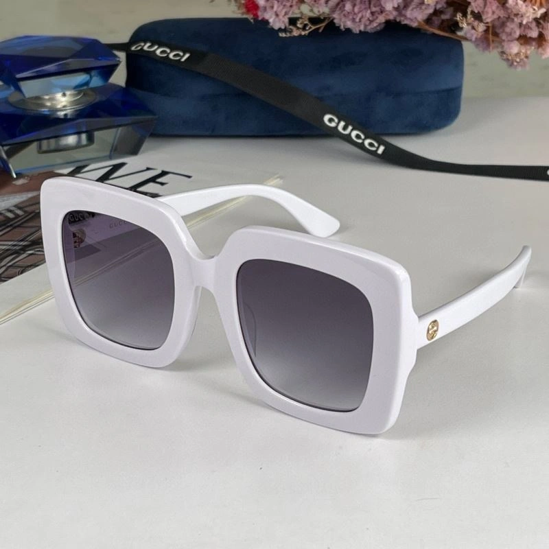Gucci Sunglasses Bold 279993