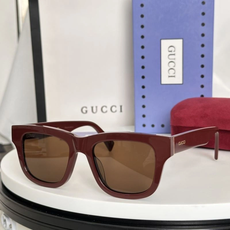 Gucci Sunglasses Snug 279989
