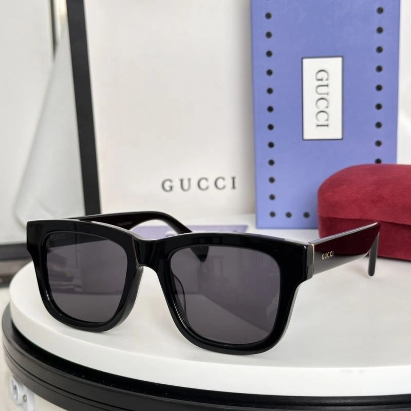 Gucci Sunglasses Snug 279989