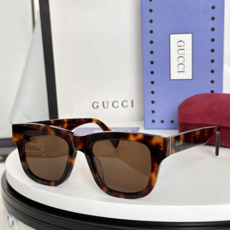 Gucci Sunglasses Snug 279989