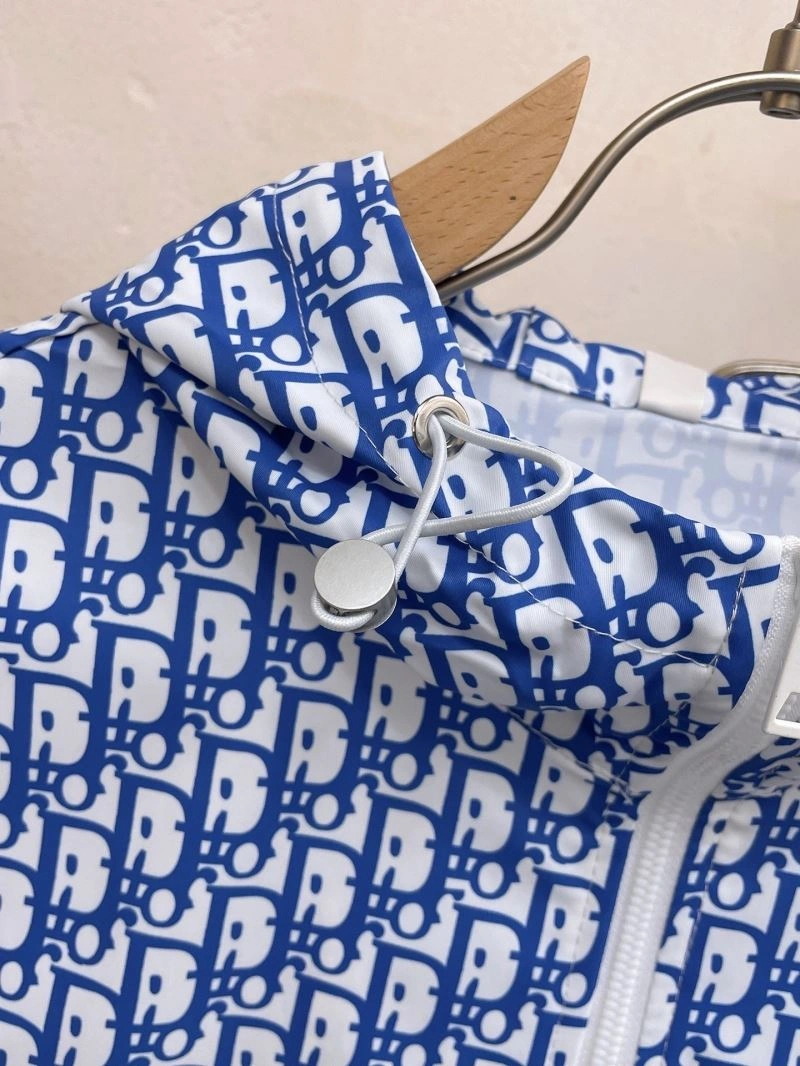 Lightweight Gucci Sunscreen Jacket 125783