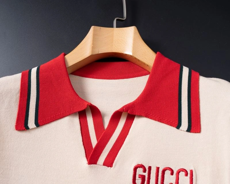 Elegant Gucci Sweaters 125001