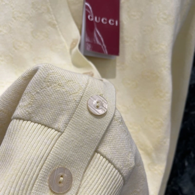 Functional Gucci Sweaters 124803