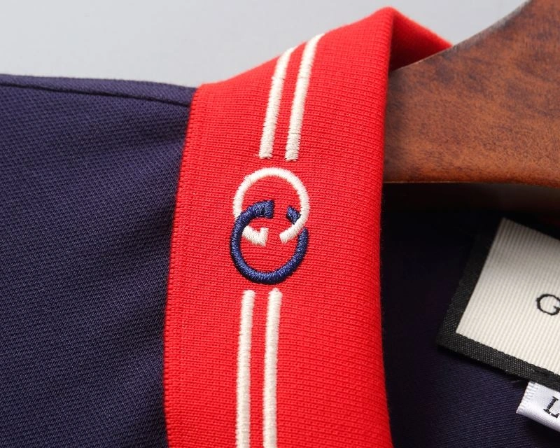 Compact Gucci T-Shirts 125122