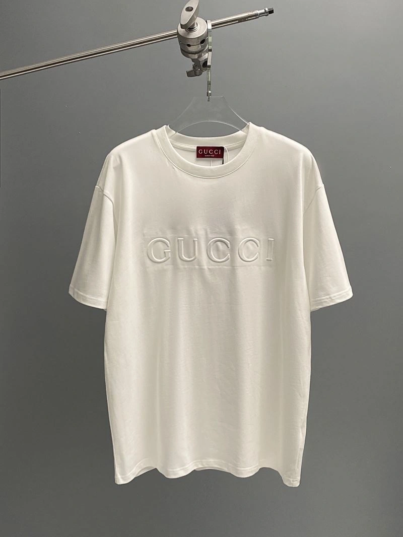 Compact Gucci T-Shirts 128616