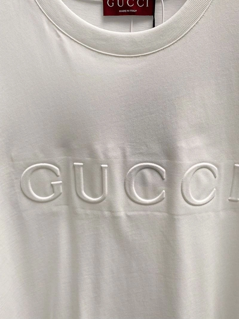 Compact Gucci T-Shirts 128616