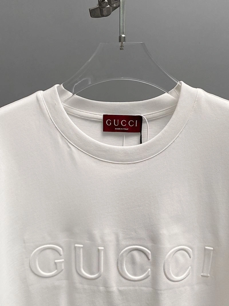Compact Gucci T-Shirts 128616