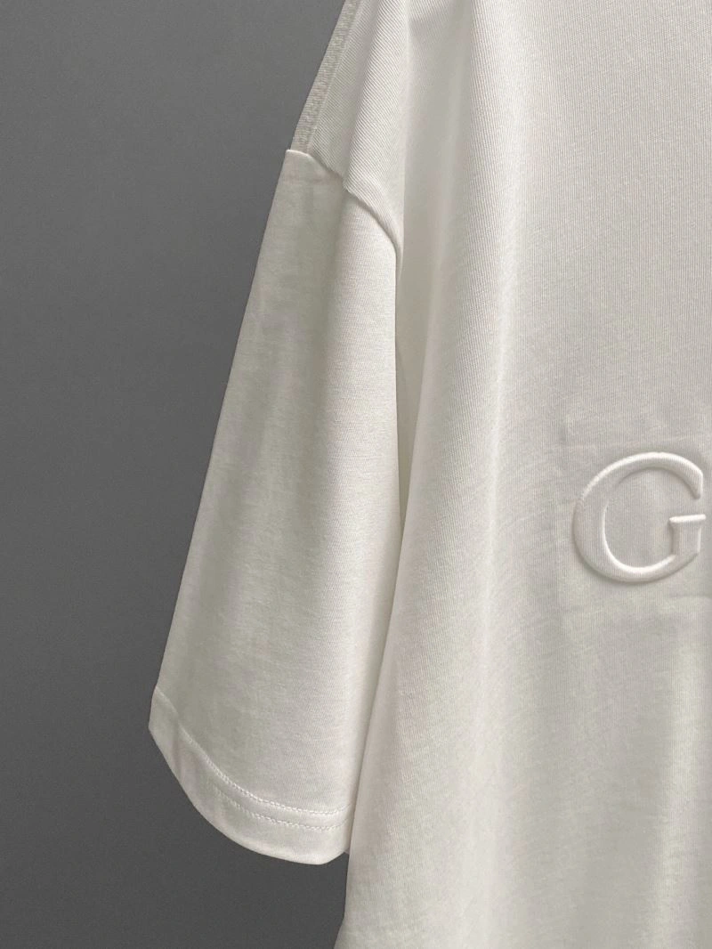 Compact Gucci T-Shirts 128616