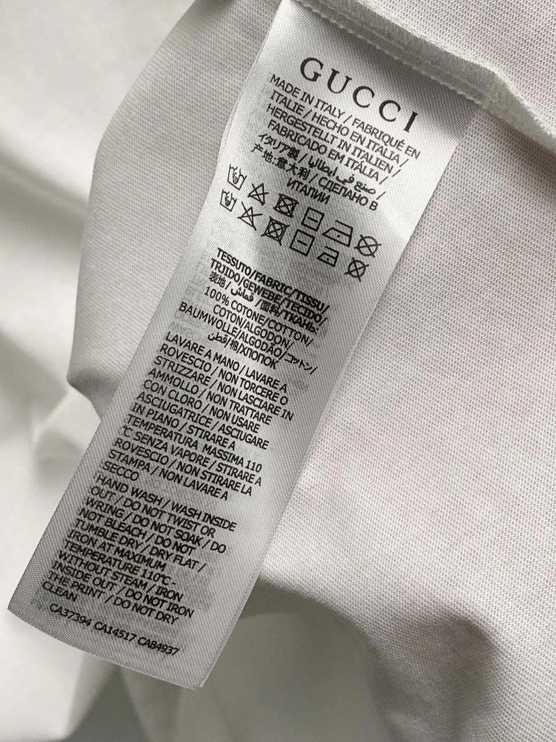 Compact Gucci T-Shirts 128616