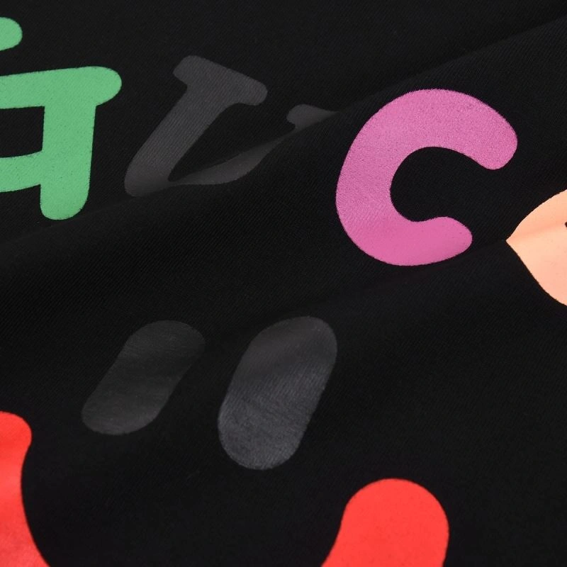 Gucci T-Shirts Comfortable 128609