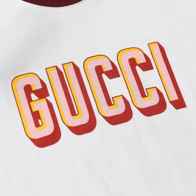 Gucci T-Shirts UrbanChic 128983