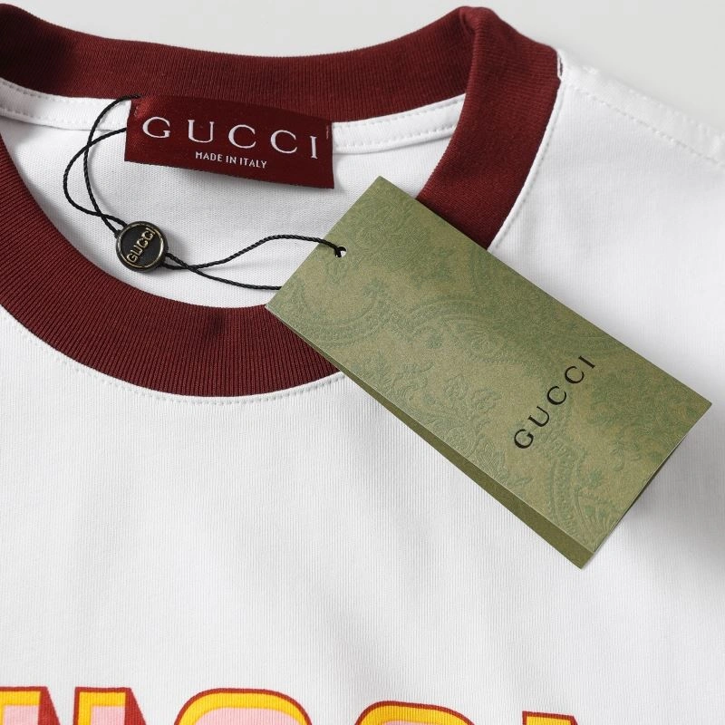 Gucci T-Shirts UrbanChic 128983