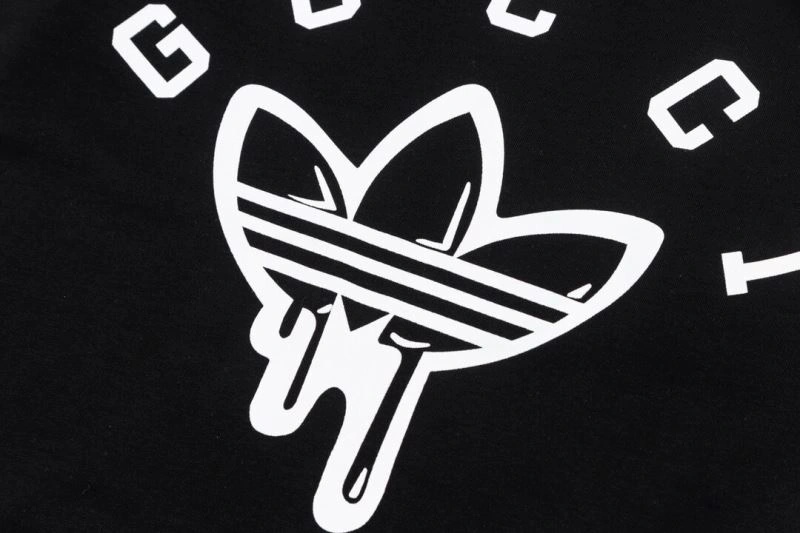 Gucci T-Shirts Practical 125105
