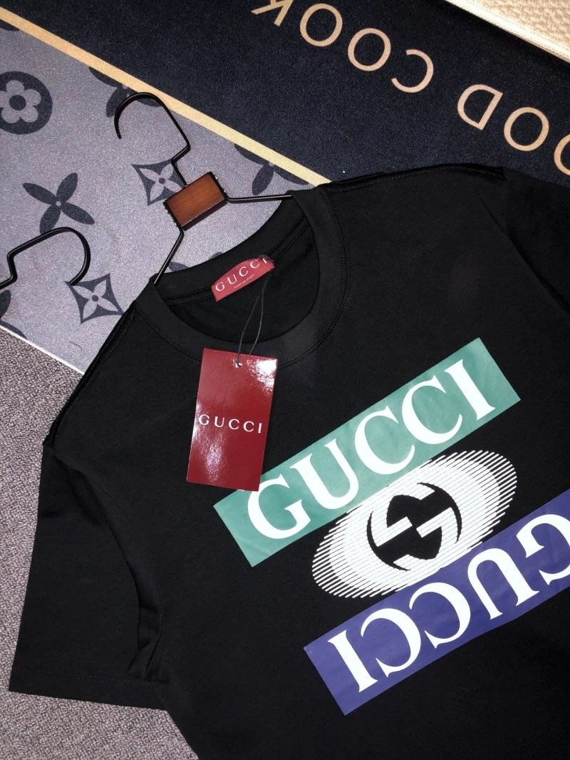 Gucci T-Shirts Comfortable 125101