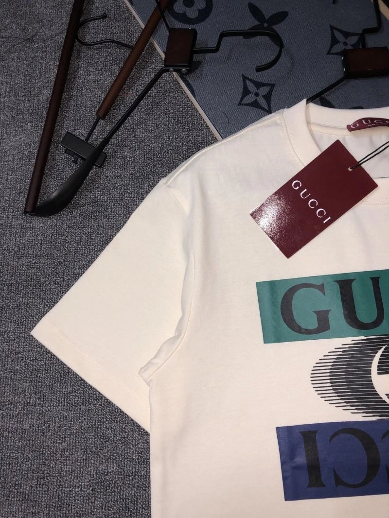 Gucci T-Shirts Comfortable 125101