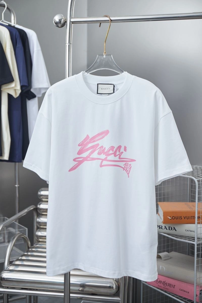 Fashionable Gucci T-Shirts 128516