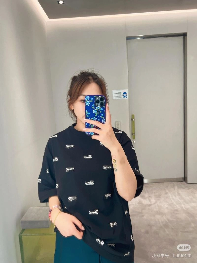 Trendsetting Gucci T-Shirts 128510
