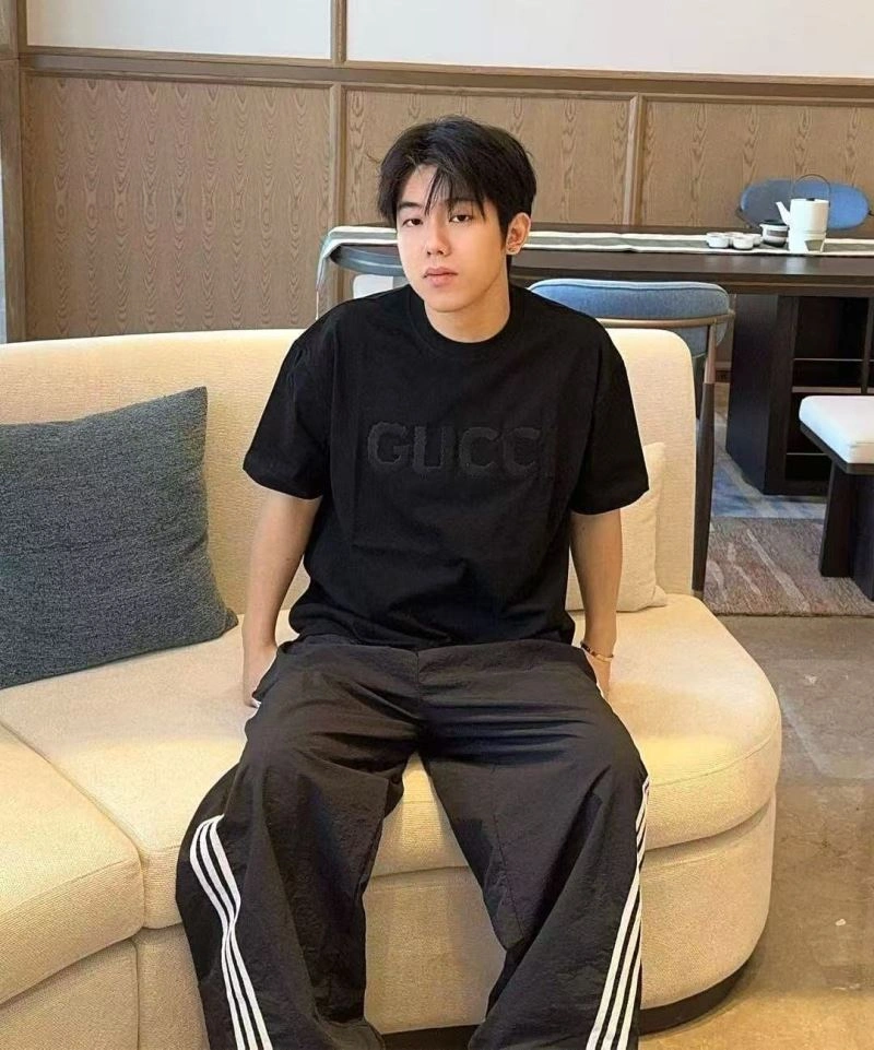 Gucci T-Shirts Comfortable 128483