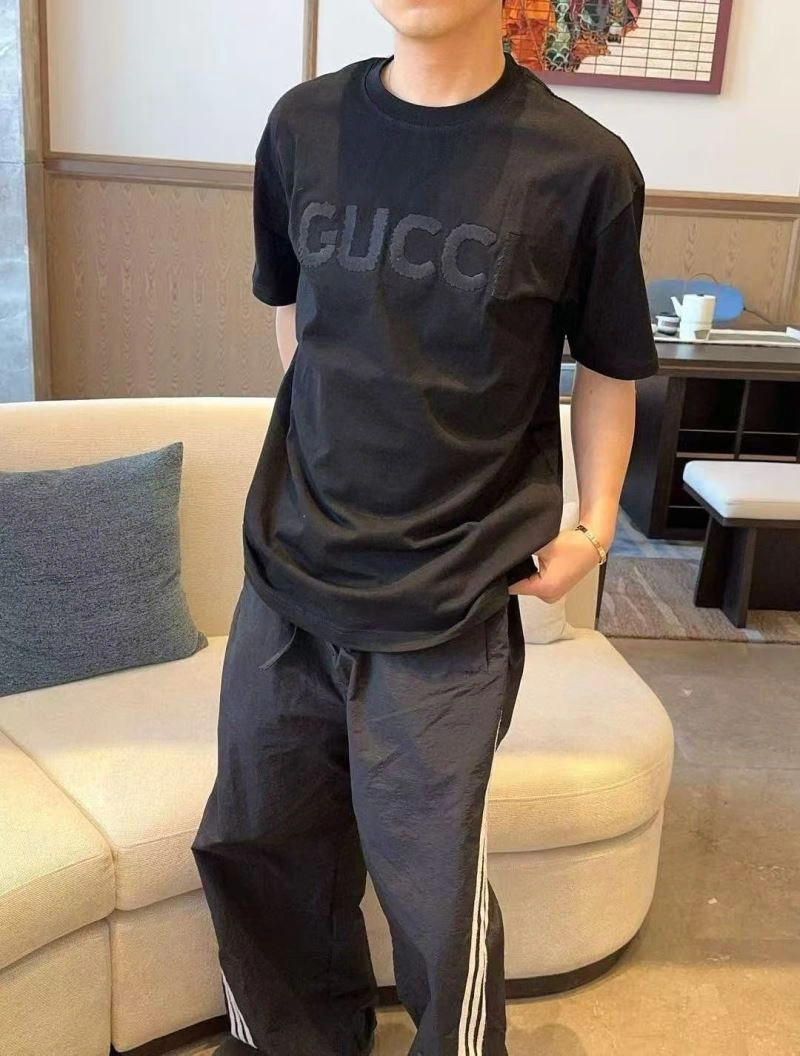 Gucci T-Shirts Comfortable 128483