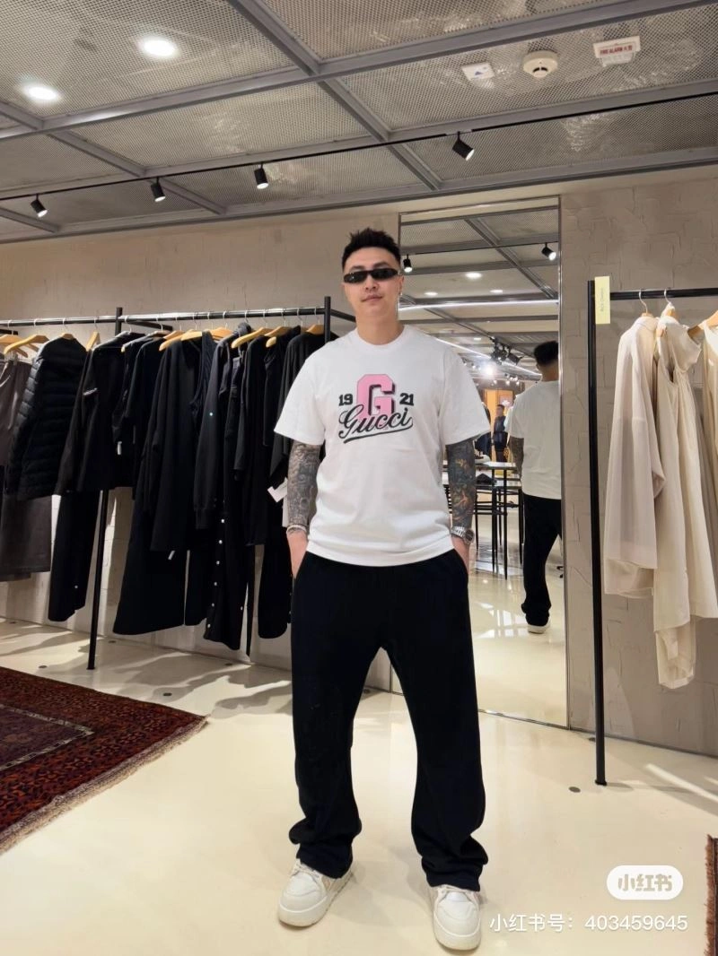 Flexible Gucci T-Shirts 128477