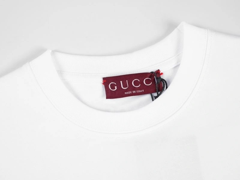 Unisex Gucci T-Shirts 128469