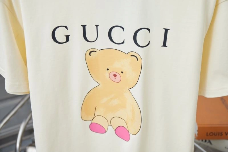 Breathable Gucci T-Shirts 128465