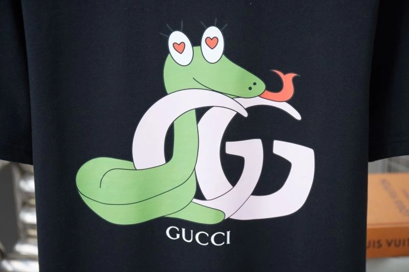 Gucci T-Shirts Sleek 128457