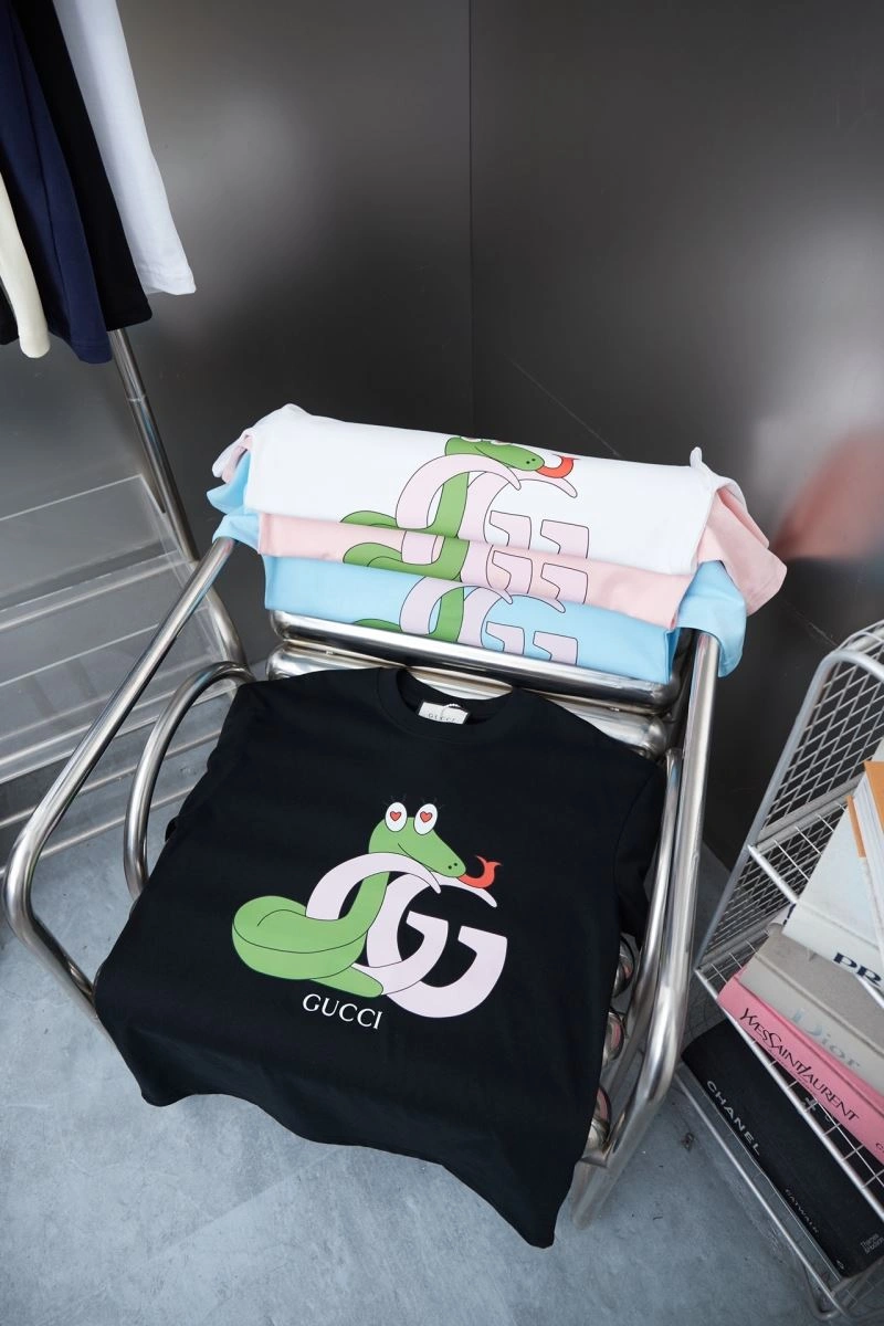 Gucci T-Shirts Sleek 128457